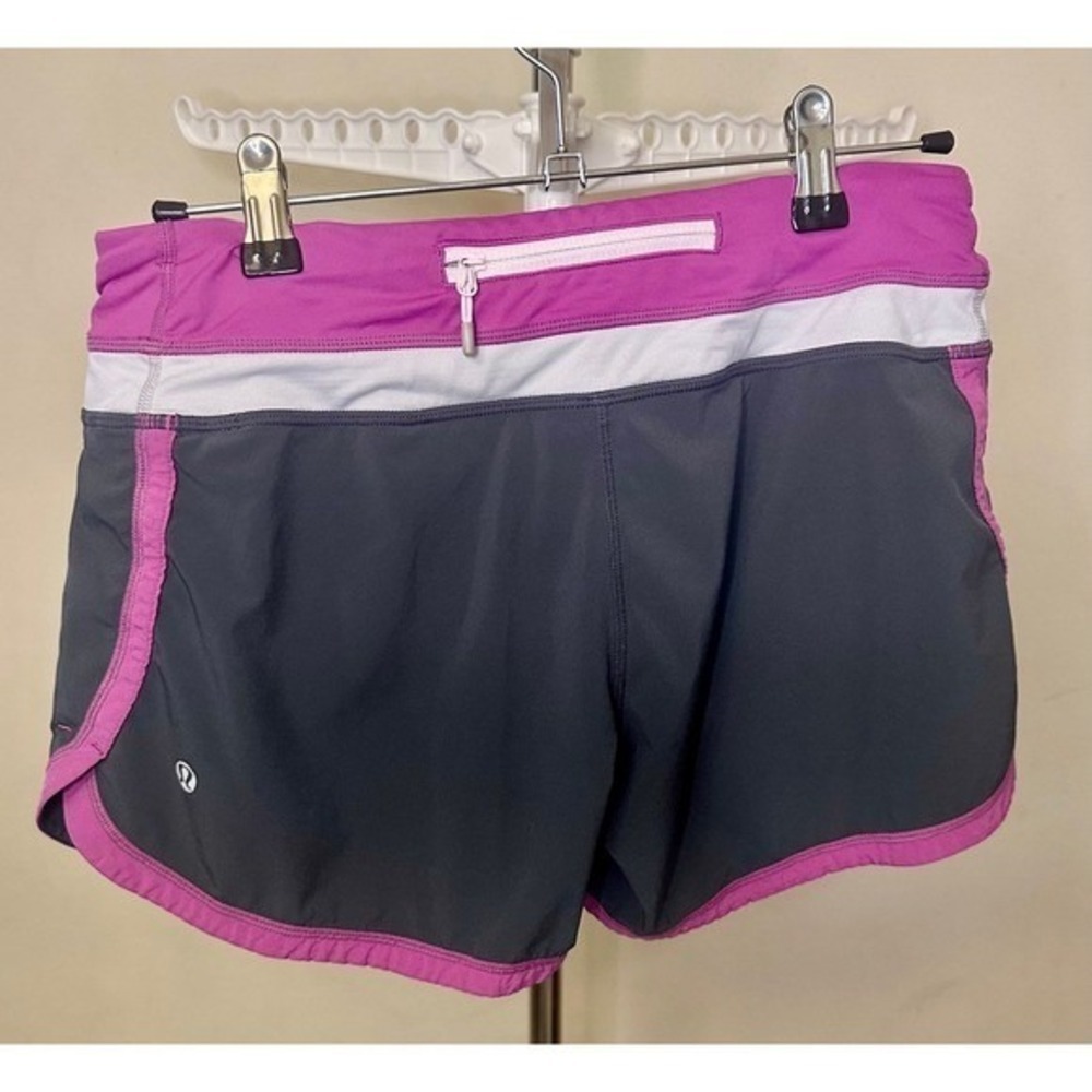 Lululemon Speed Short 2.5" – Coal Purple Crush Size (Sz 4) | Good condition - Picture 2 of 4